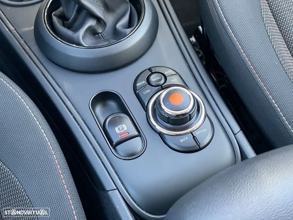 MINI Countryman Cooper SE ALL4 Auto - 21