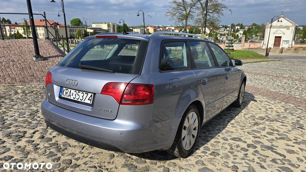 Audi A4 Avant - 15