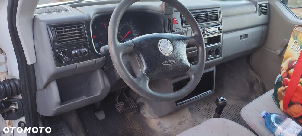 Volkswagen Transporter - 6