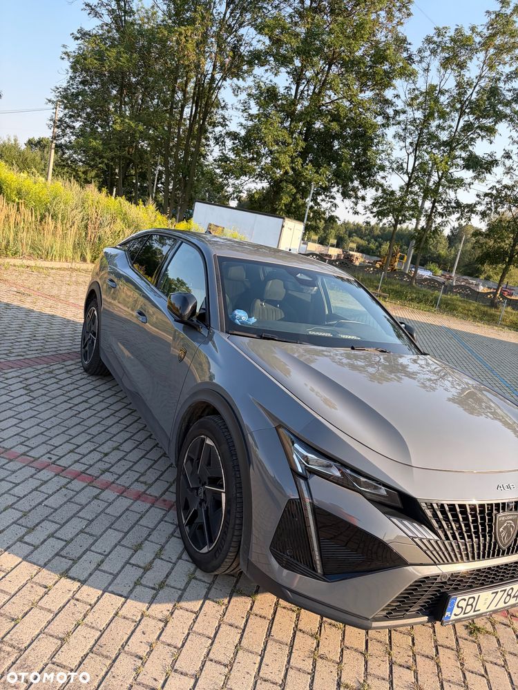Peugeot 408