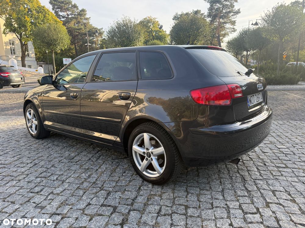 Audi A3 Sportback - 6