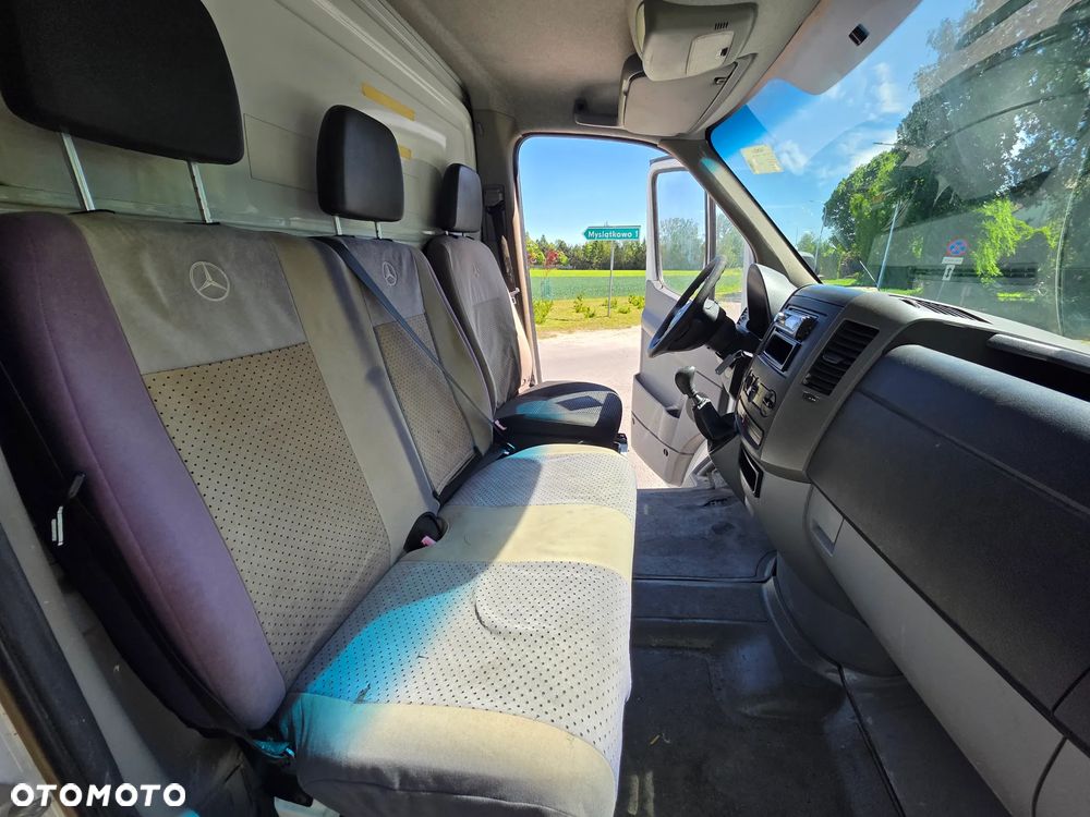 Mercedes-Benz Sprinter - 6