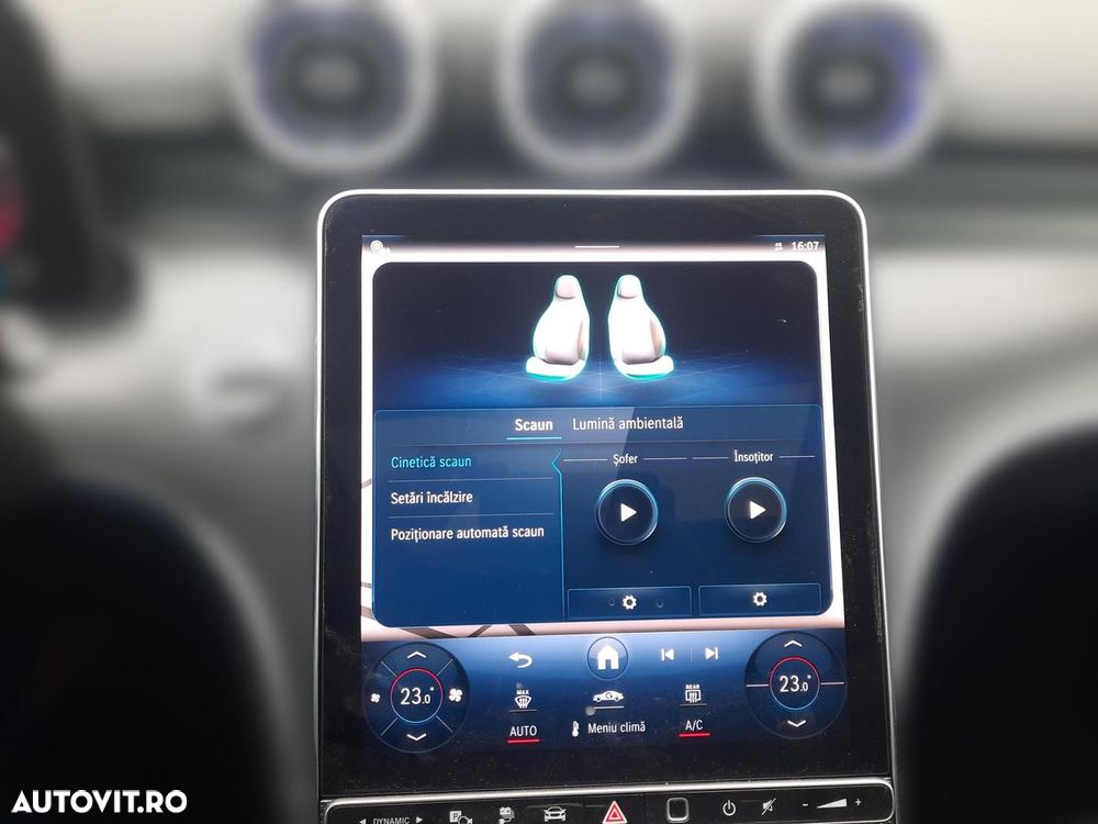 Mercedes-Benz C 300 PHEV - 22