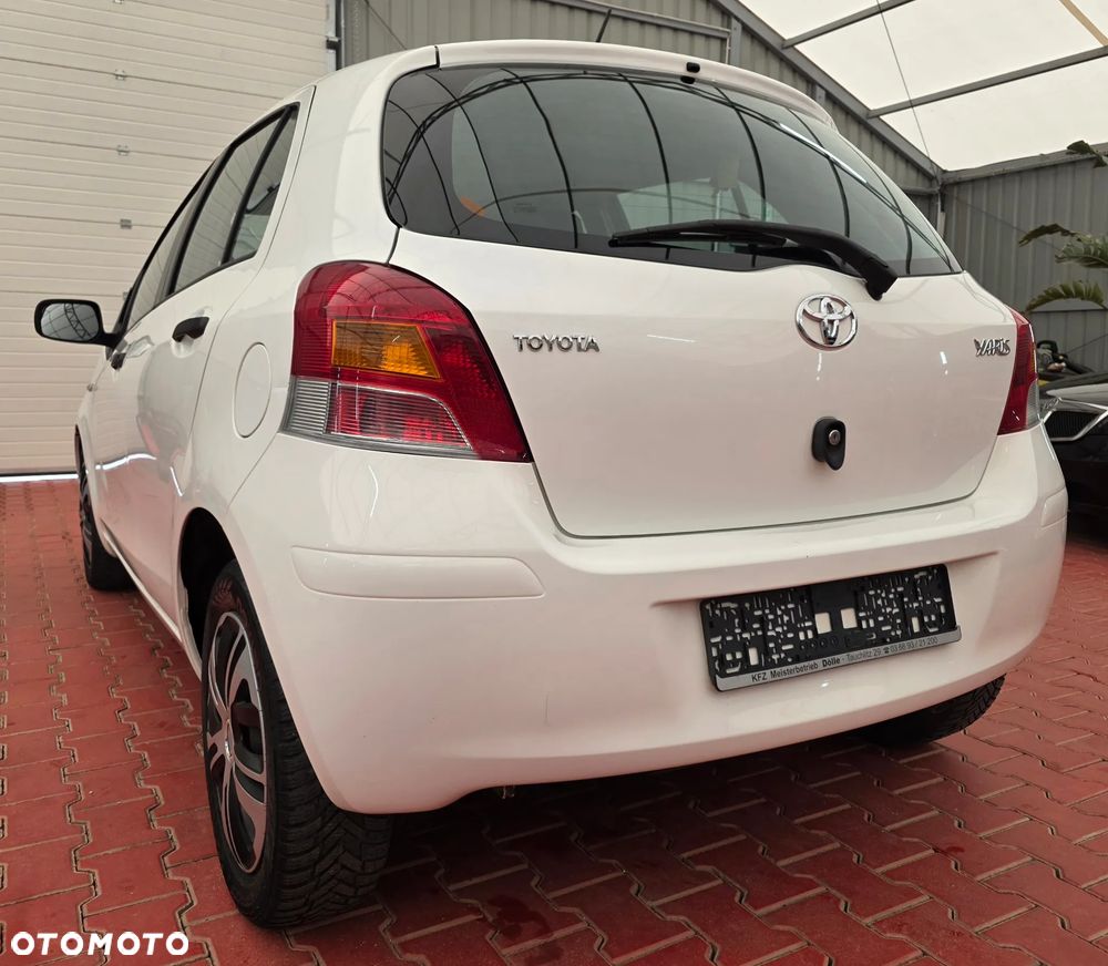 Toyota Yaris ver-2-0-comfort - 8