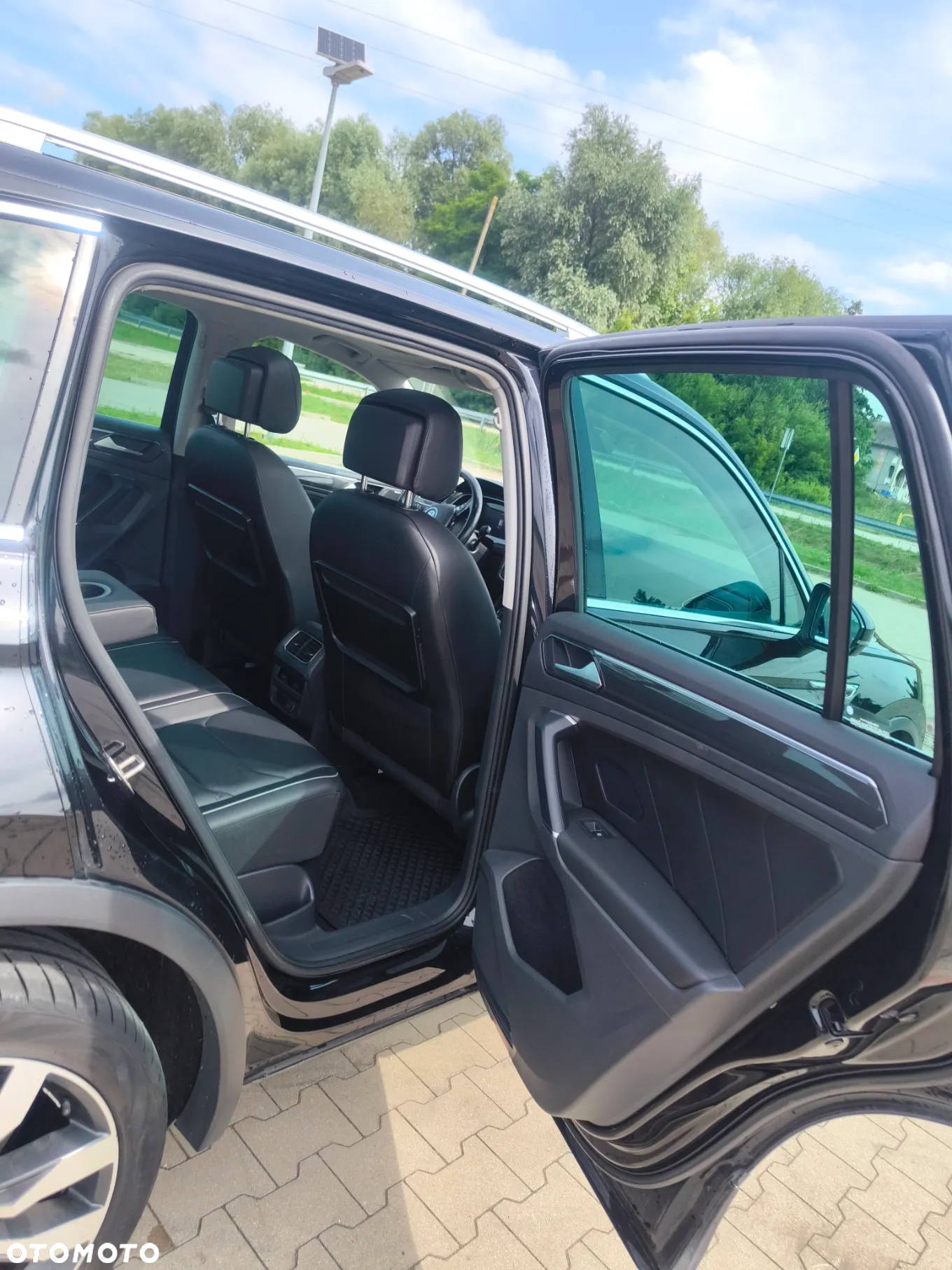 Volkswagen Tiguan 2.0 TDI SCR 4MOTION (BlueMotion Techn.) DSG Highline - 32
