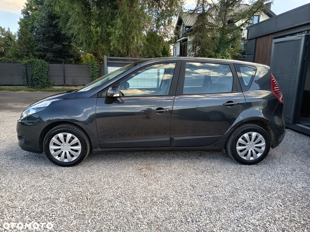 Renault Scenic 1.6 16V 110 TomTom Edition - 4