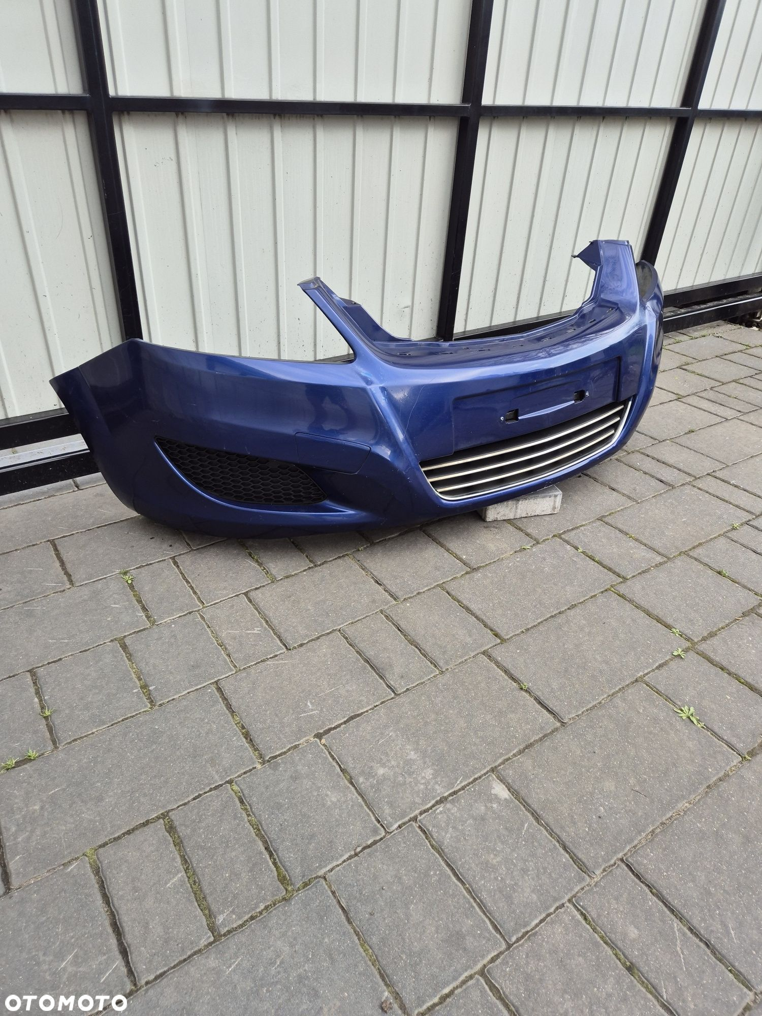 Zderzak przód przedni opel Zafira B lift rok 08 kod lak Z21B - 2
