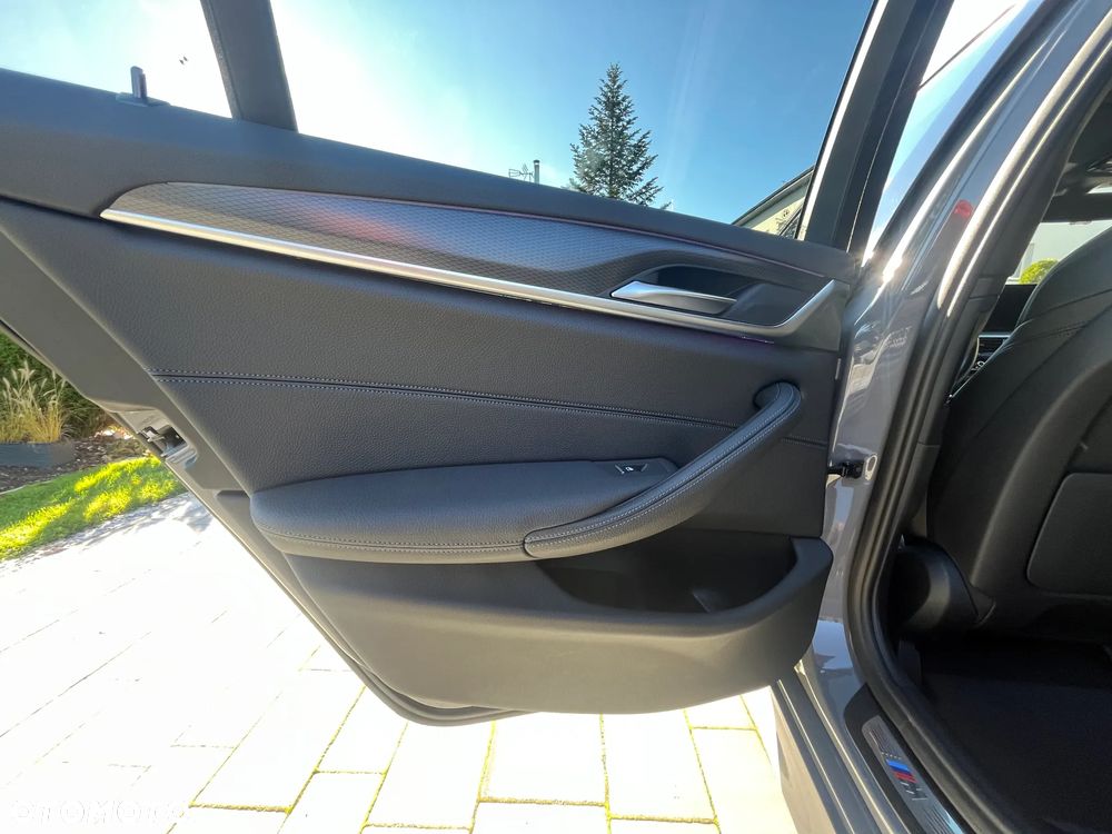 BMW Seria 5 530d M Sport Edition - 7