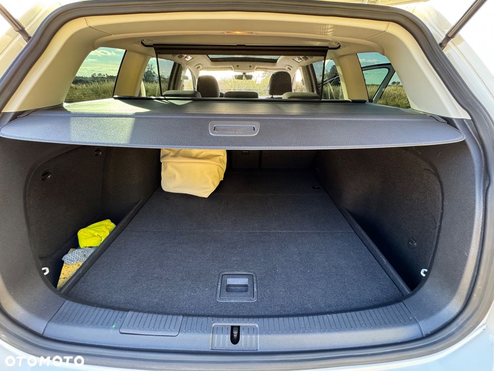 Volkswagen Golf 2.0 TDI BMT Comfortline - 10