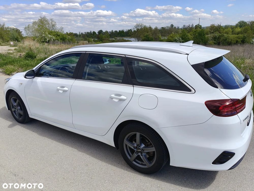 Kia Ceed 1.6 CRDi Spirit - 10