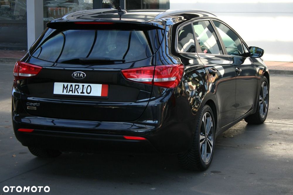 Kia Ceed 1.6 GDI ISG Platinum Edition - 21