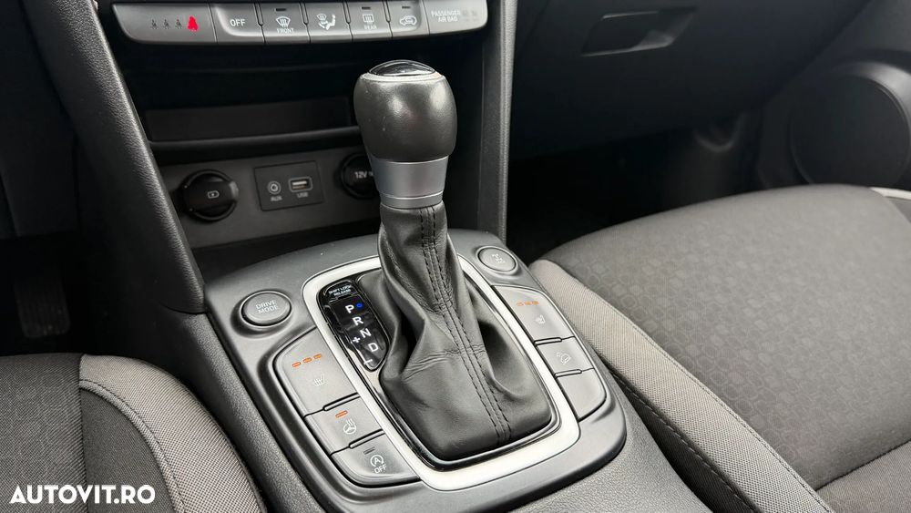 Hyundai KONA 1.6 CRDi 4WD 7DCT Luxury+ - 12