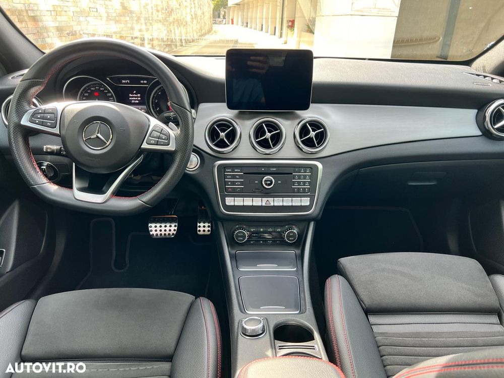 Mercedes-Benz GLA 250 4MATIC 7G-DCT AMG Line - 9