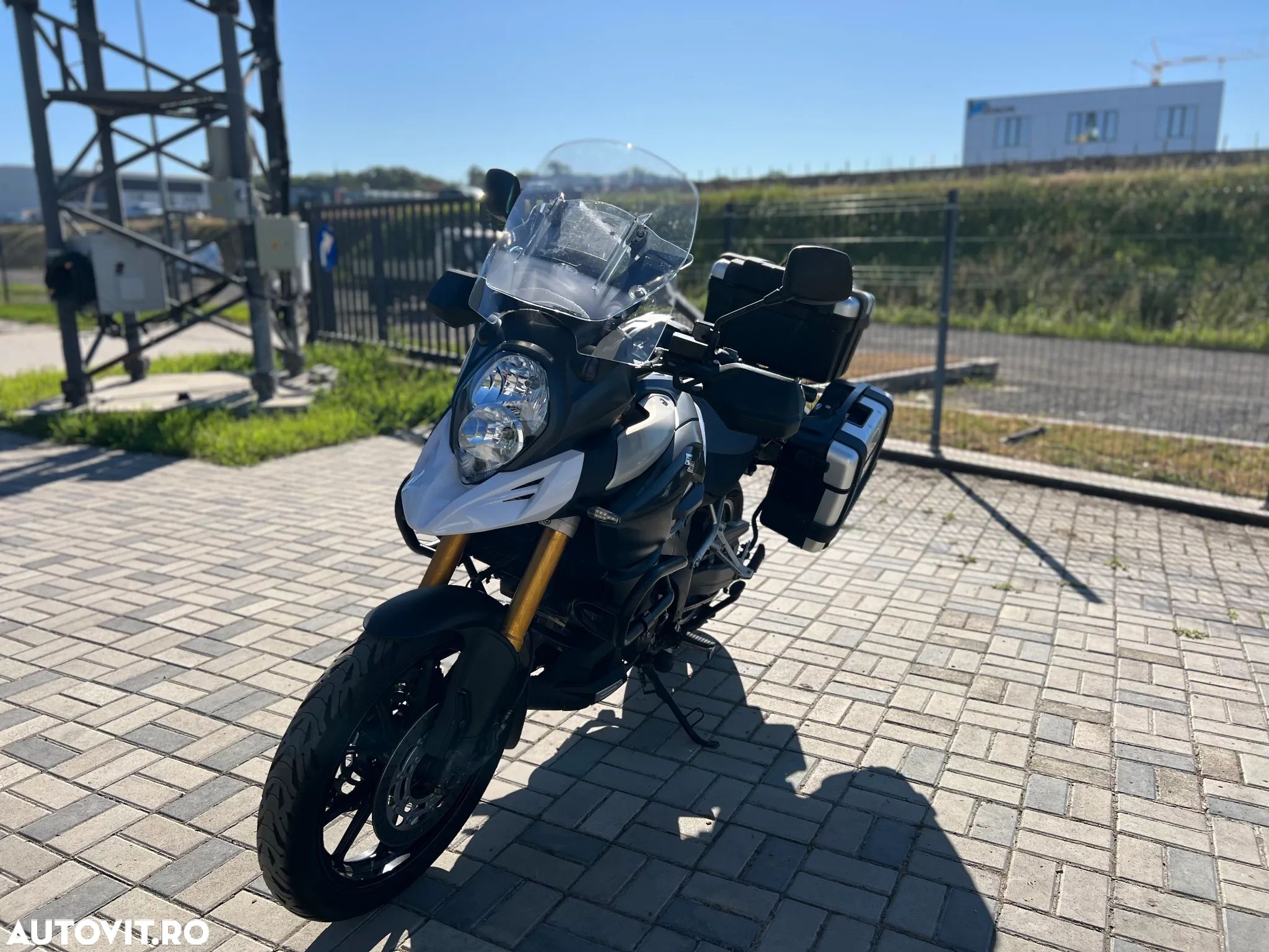 Suzuki DL 1000 V-Strom - 1