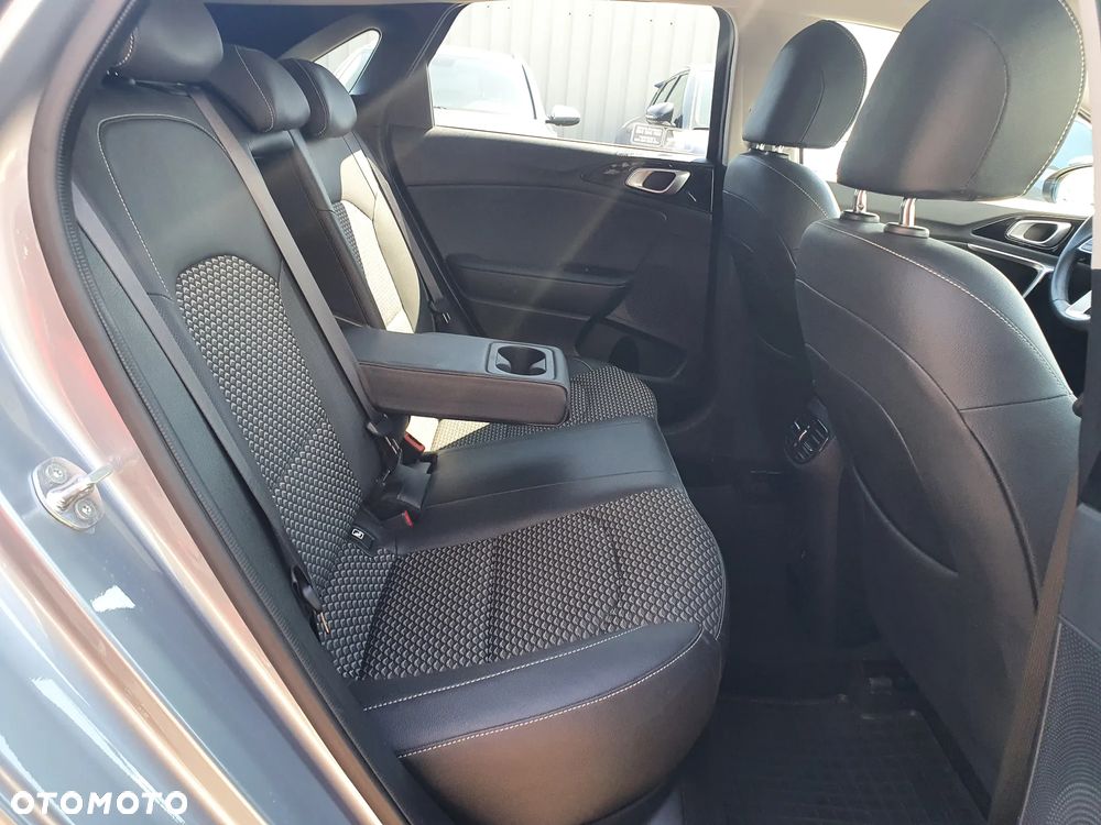 Kia Ceed 1.5 T-GDI Tribute - 24