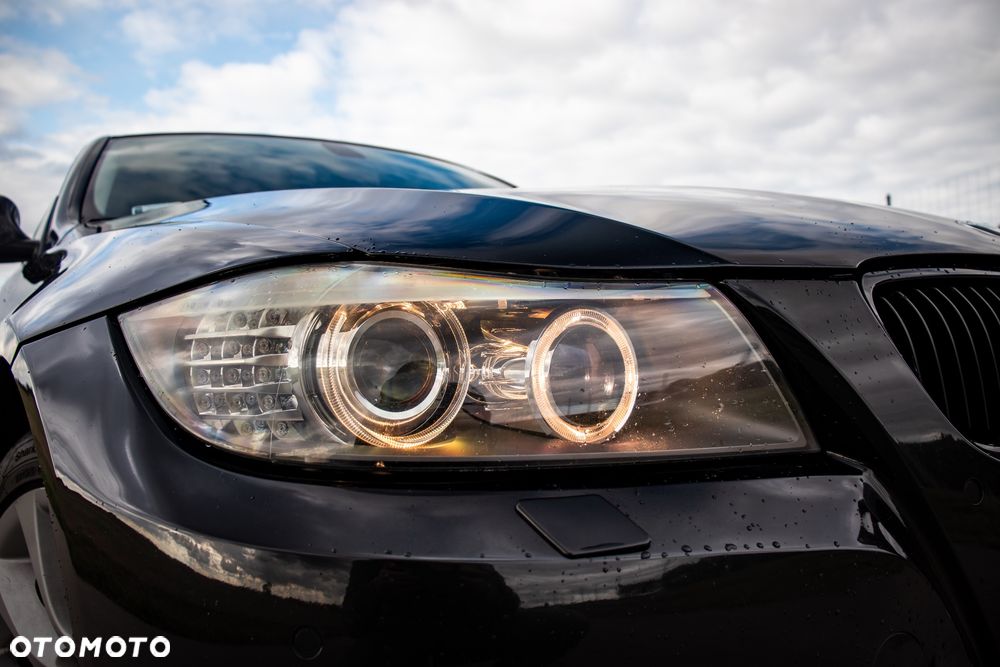 BMW Seria 3 - 12
