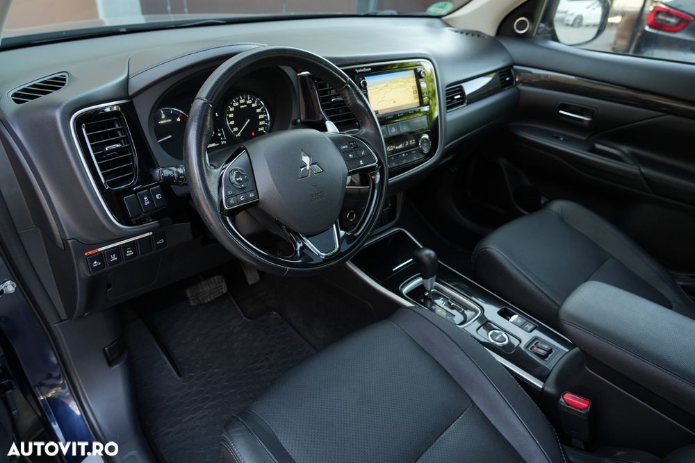 Mitsubishi Outlander 2.2 DI-D 4WD Automatik Diamant Edition - 12