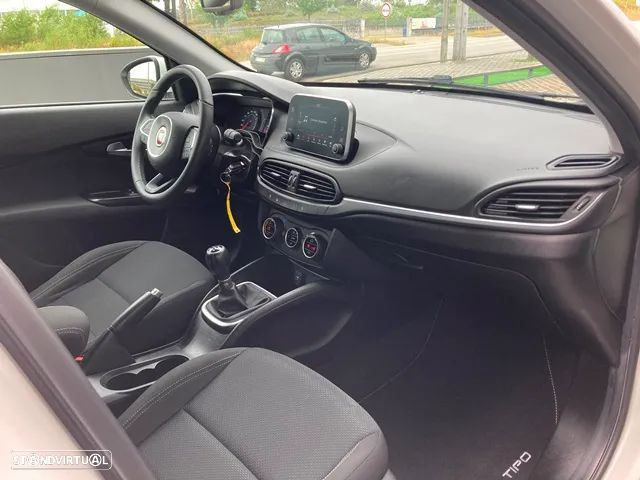 Fiat Tipo 1.3 M-Jet Lounge - 31