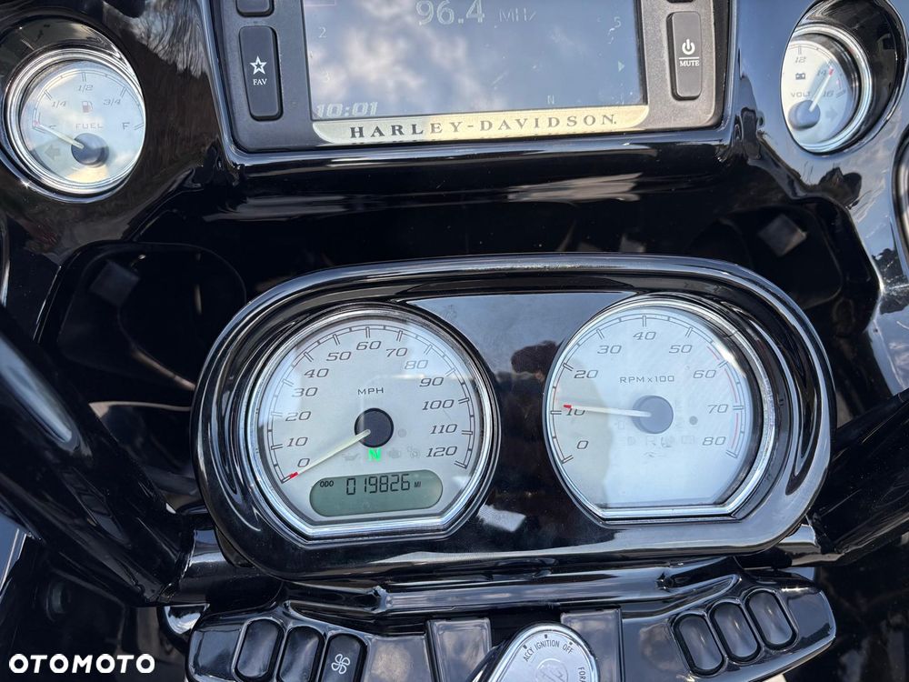 Harley-Davidson Touring Road Glide - 12
