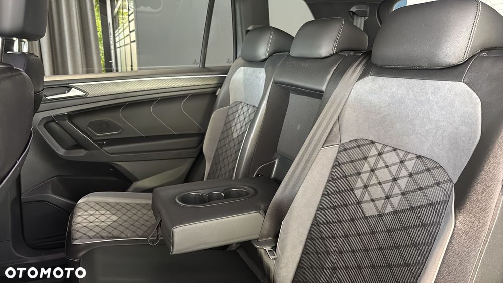 Volkswagen Tiguan Allspace 2.0 TSI 4Mot R-Line DSG - 17