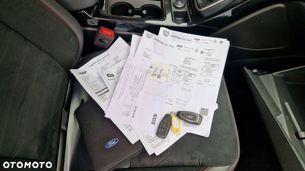 Ford Kuga 1.5 EcoBoost 2x4 ST-Line - 35