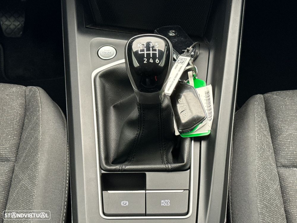 VW Golf 1.0 TSI BlueMotion Trendline - 12