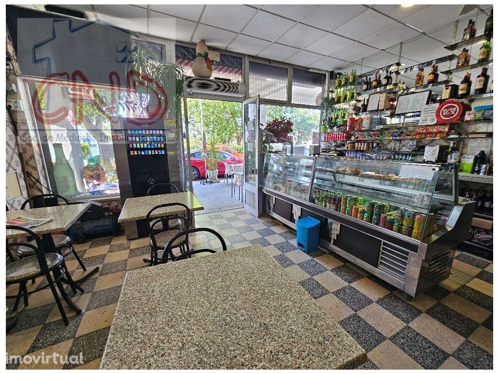 Café-Snack Bar e Cervejaria na Rinchoa com 37 lugares sentados e es... - Grande imagem: 5/11