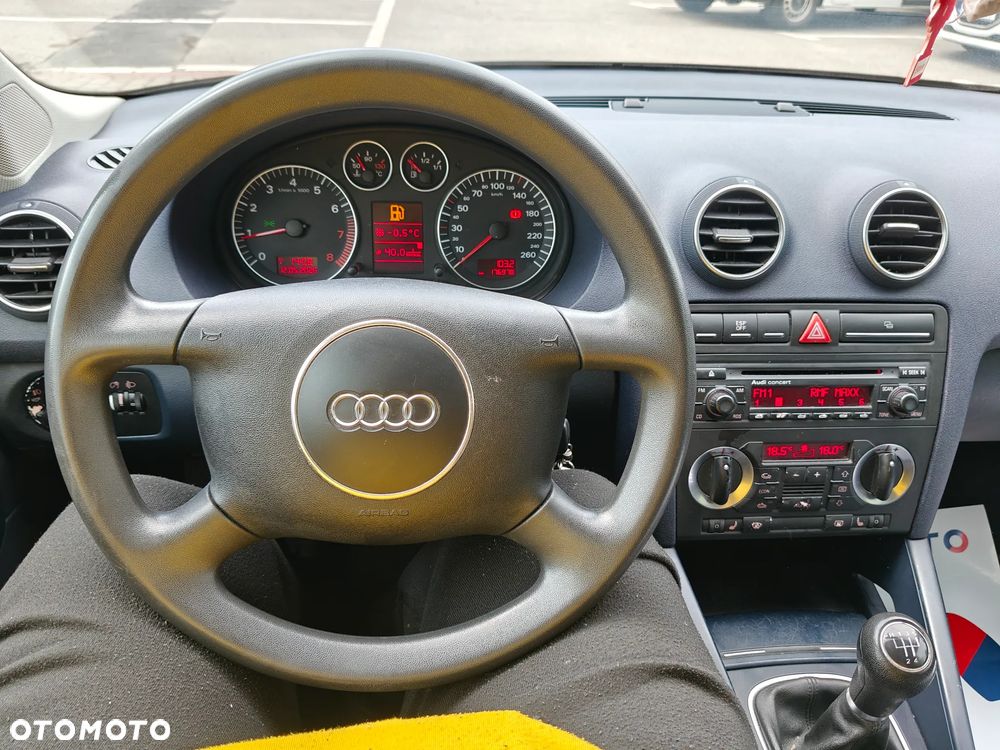 Audi A3 3-drzwiowe 1.6 S Line Sportpaket plus - 6