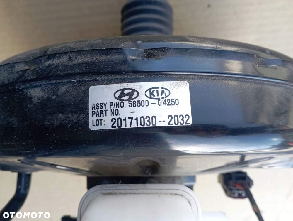 HYUNDAI I30 1.4 B SERWO HAMULCA 58500-G4250 - 2