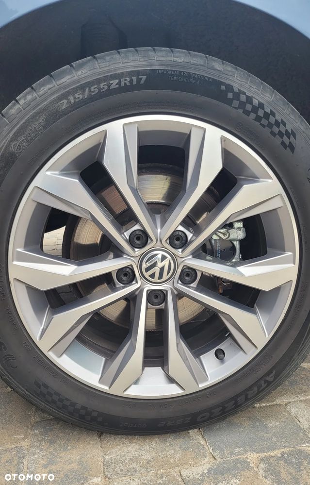 Volkswagen Passat - 14