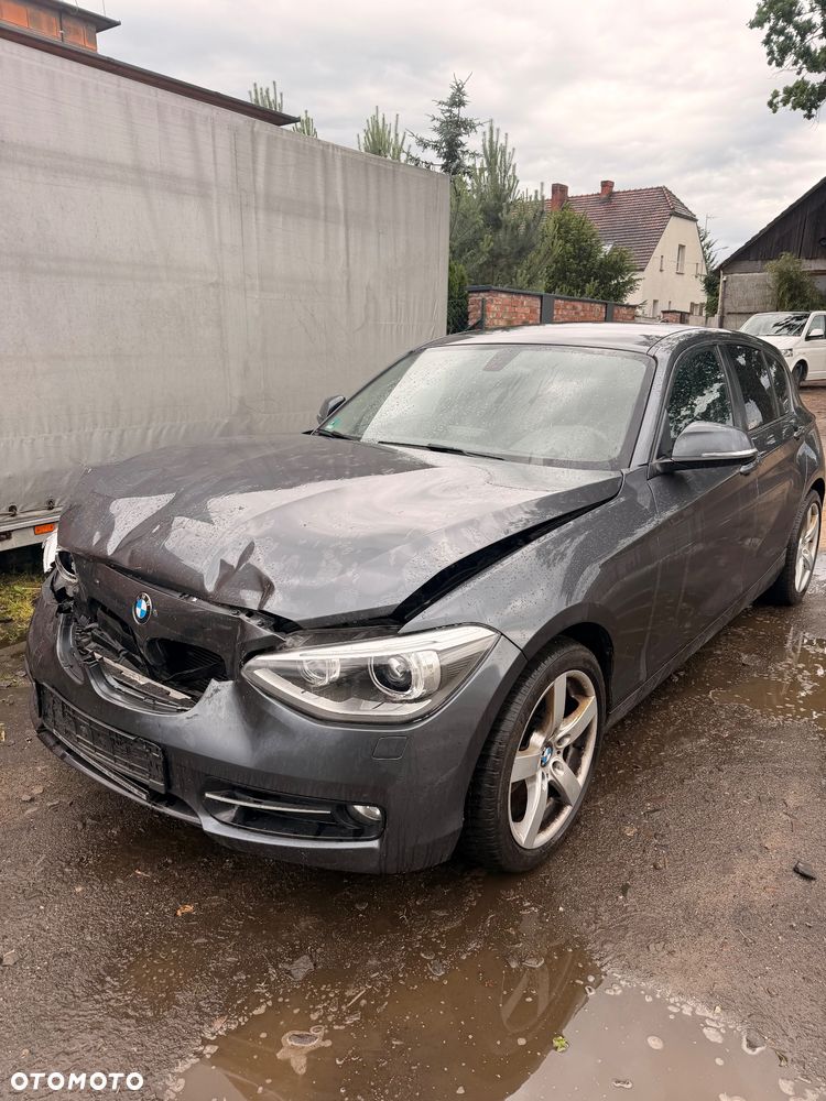 BMW Seria 1 118i Sport Line - 2