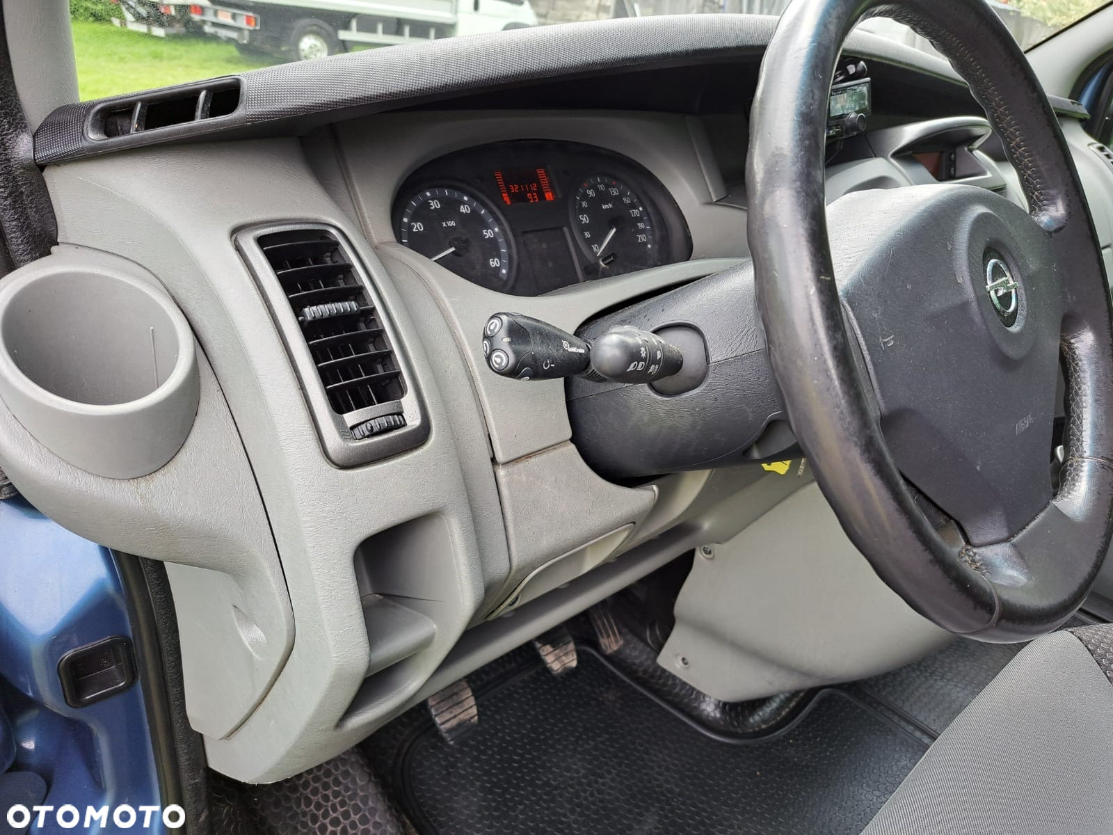 Opel Vivaro - 16
