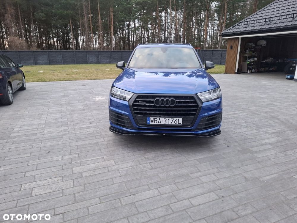 Audi Q7 - 1