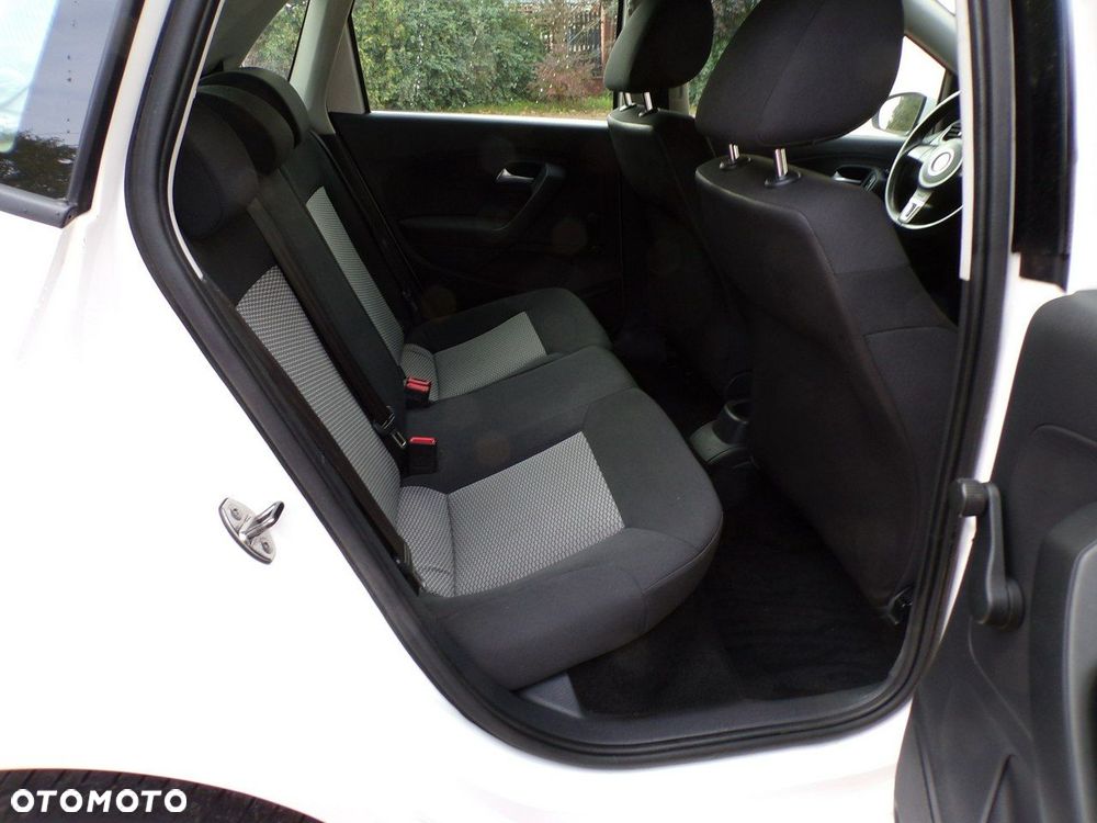 Volkswagen Polo - 15