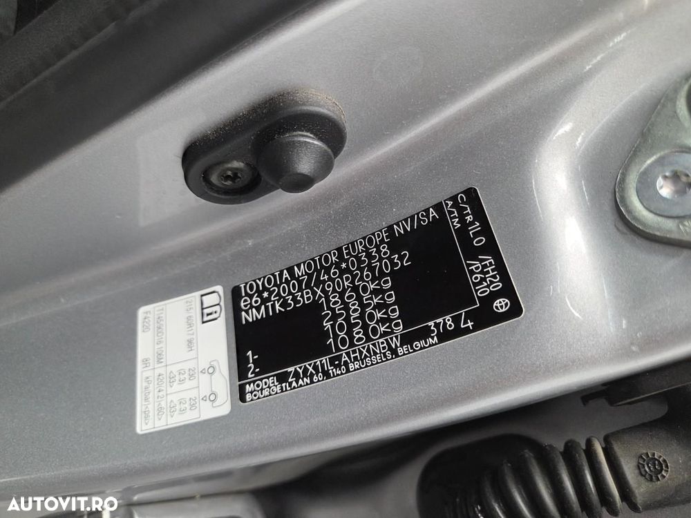 Toyota C-HR 1.8 HSD 122 CP 4x2 CVT Core - 13