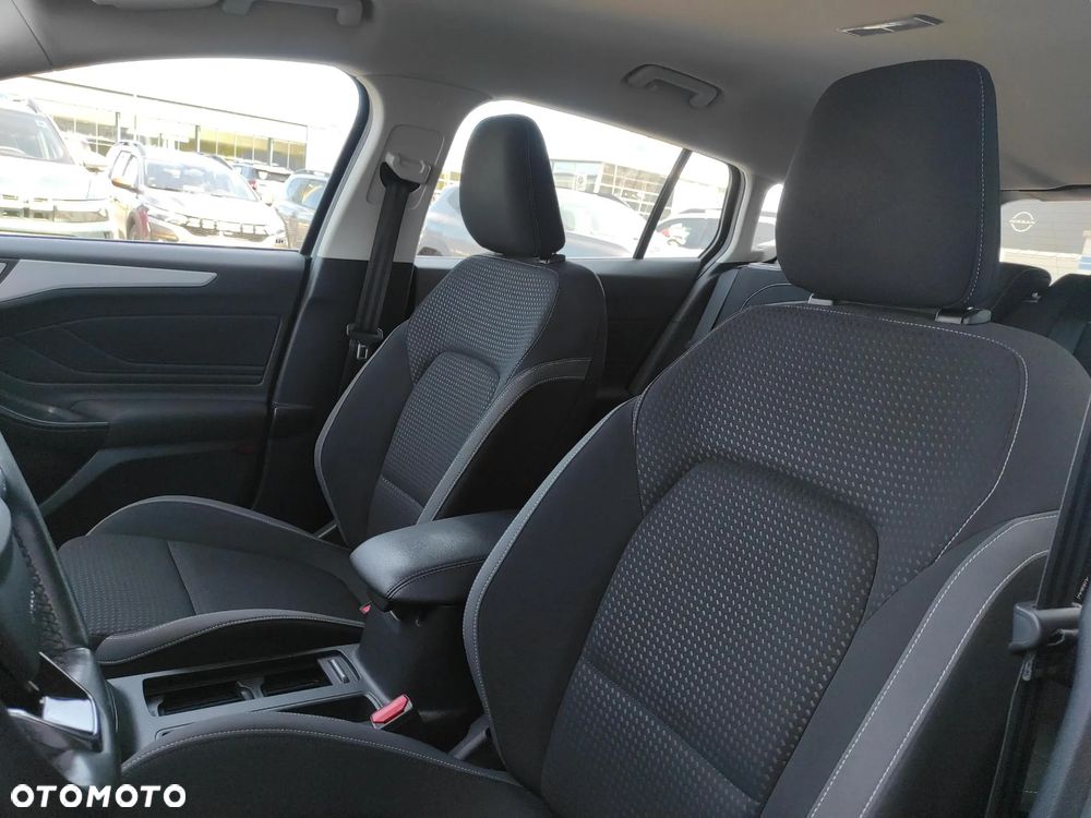 Ford Focus 1.0 EcoBoost Trend - 11