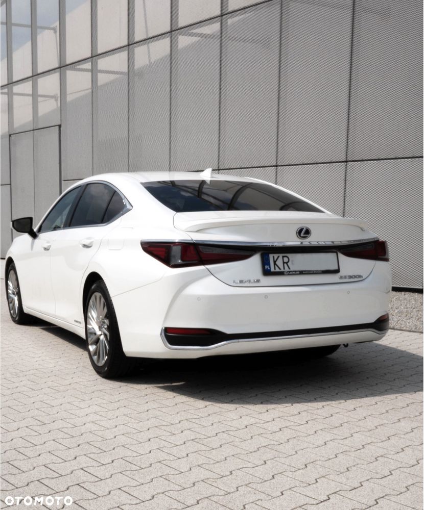 Lexus ES 300h Business Edition - 2