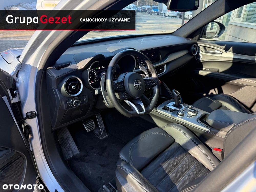 Alfa Romeo Stelvio - 4