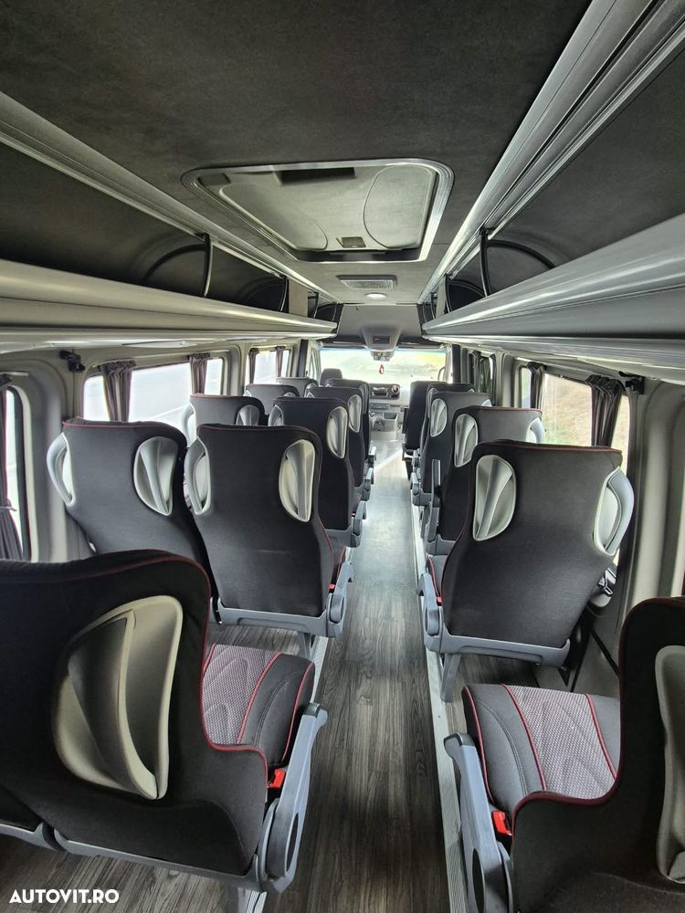 Mercedes-Benz Sprinter - 10