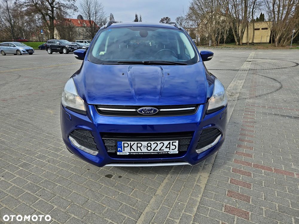 Ford Kuga 1.6 EcoBoost 2x4 Titanium - 2