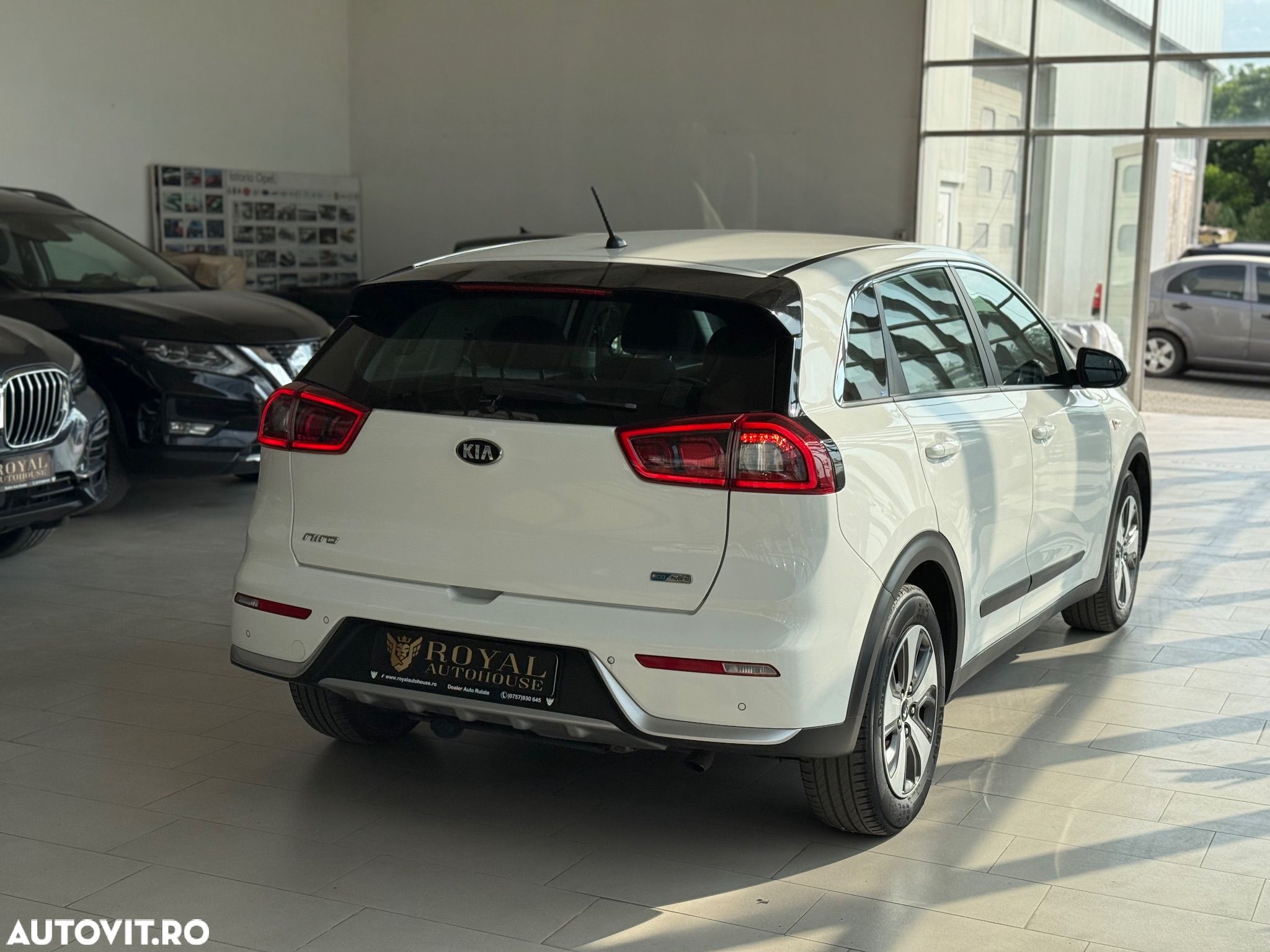 Kia Niro 1.6 GDI HEV 2WD OPF Aut. Spirit - 4