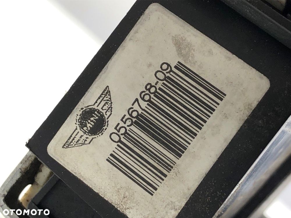 ZAMEK DRZWI LEWY PRZÓD  MINI MINI (R56) 2005 - 2014 One 70 kW [95 KM] benzyna 2006 - 2010 0556768 - 5