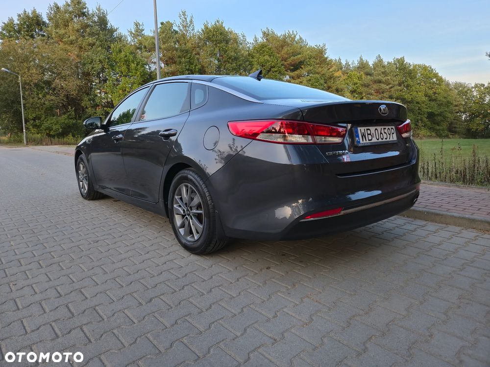 Kia Optima 1.7 CRDI M - 12