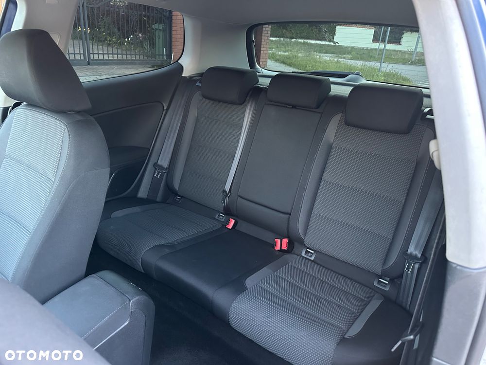 Volkswagen Golf 1.6 United - 17