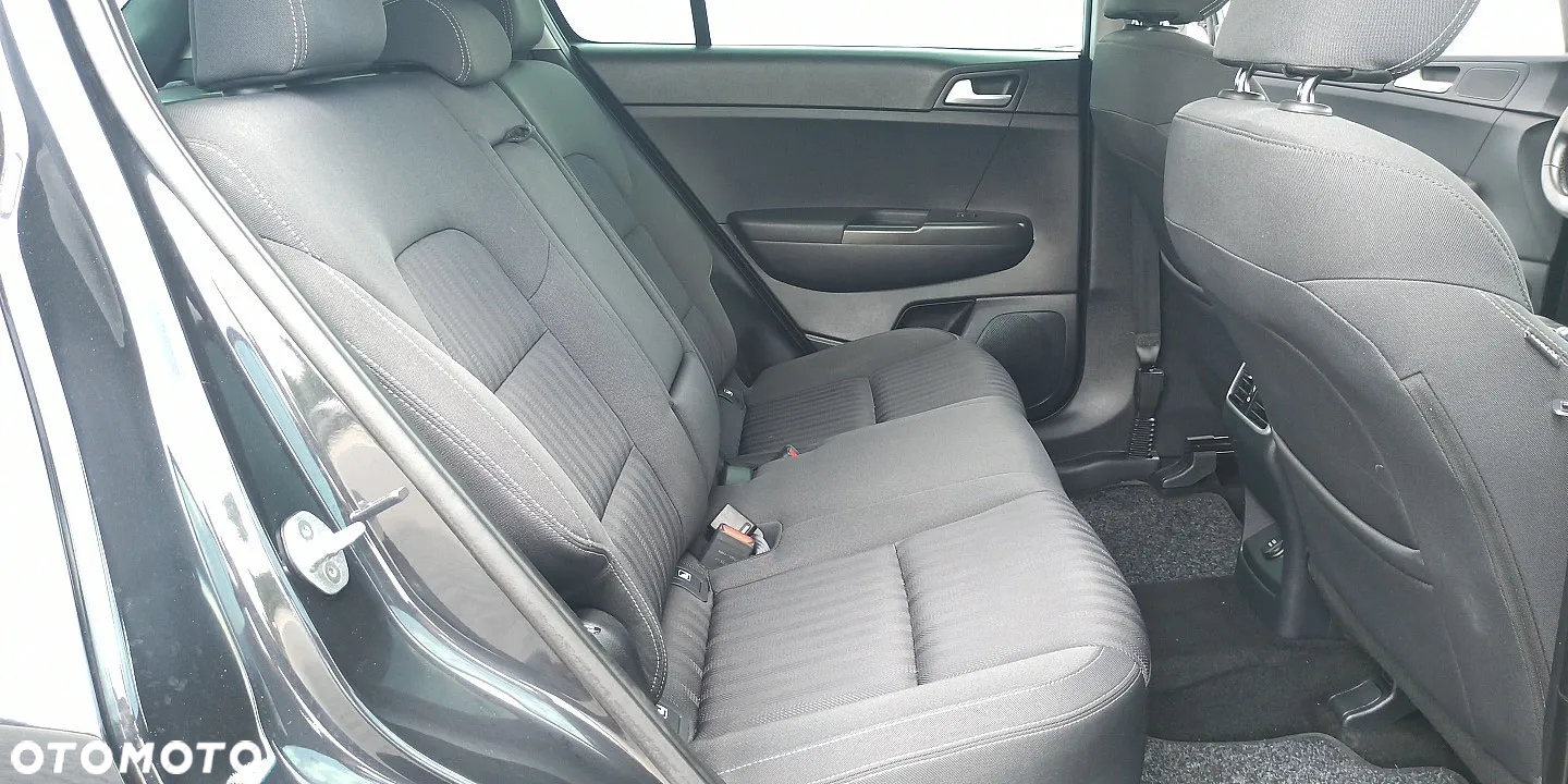 Kia Sportage 1.7 CRDI 2WD Dream-Team Edition - 24
