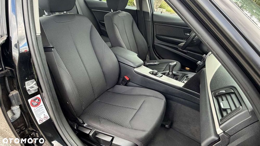 BMW Seria 3 316d DPF Edition Lifestyle - 30