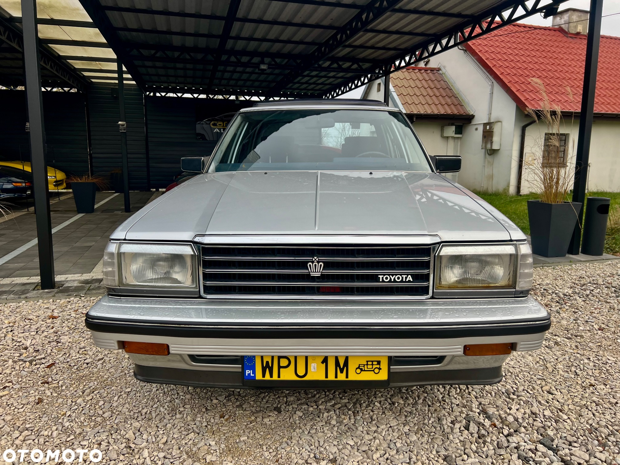 Toyota Crown - 5