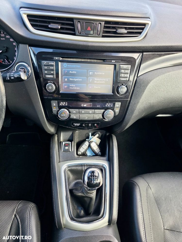 Nissan Qashqai 1.5 DCI Start/Stop Tekna - 25