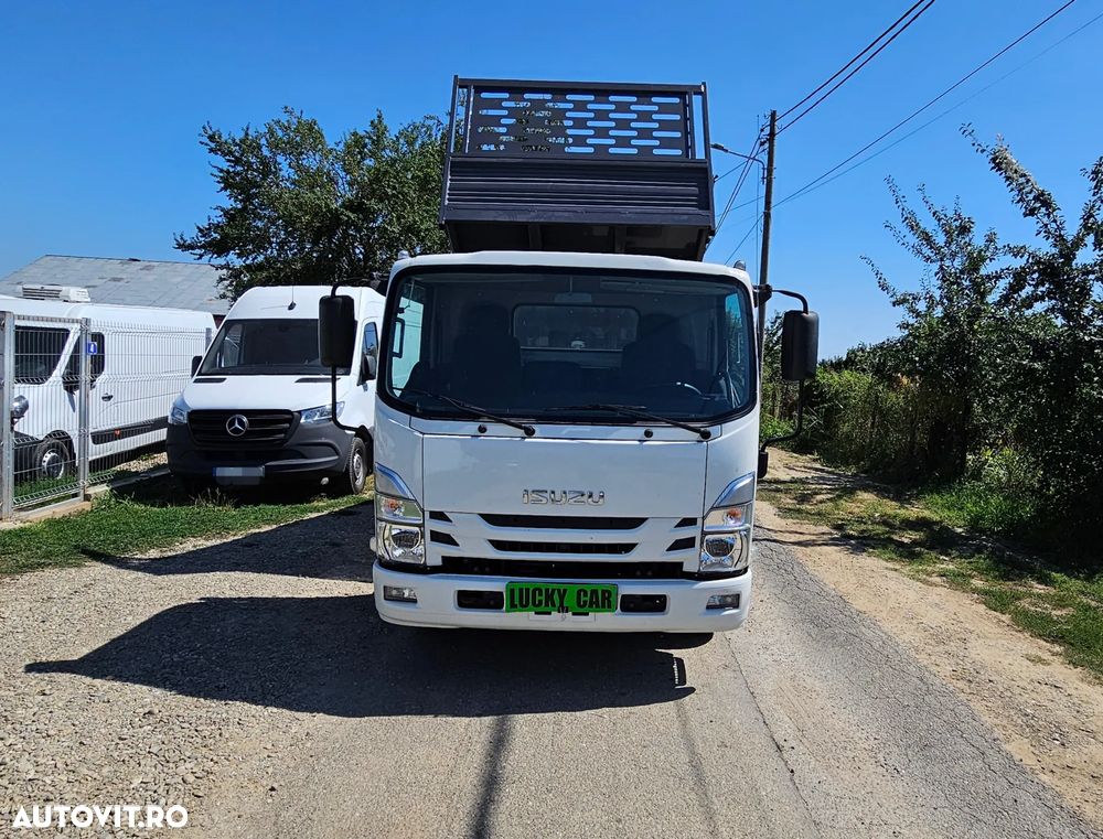 Isuzu Basculabila - 2