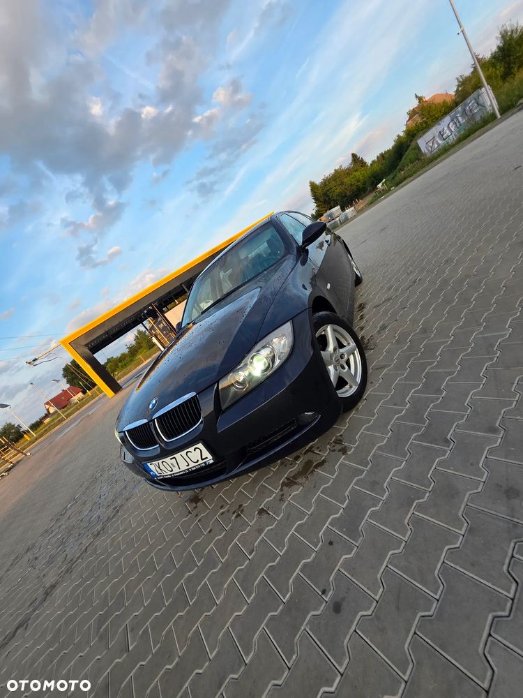 BMW Seria 3 320d - 5
